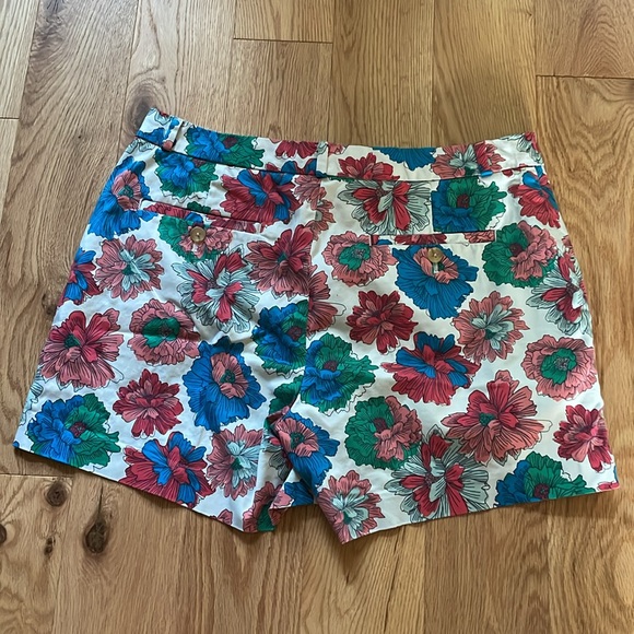 BANANA REPUBLIC || Floral Shorts Size 6 - Picture 5 of 8